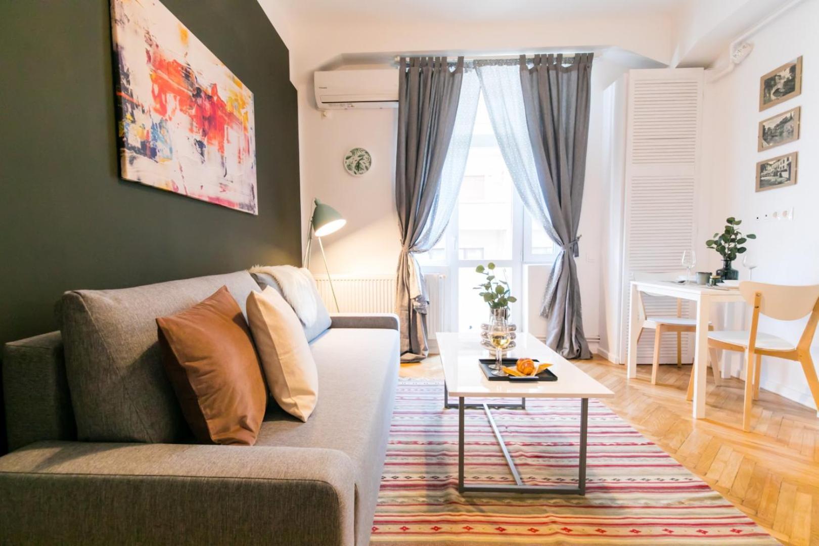 Heart Of The City - Cozy Apartments In Prime Location Bukarest Eksteriør billede